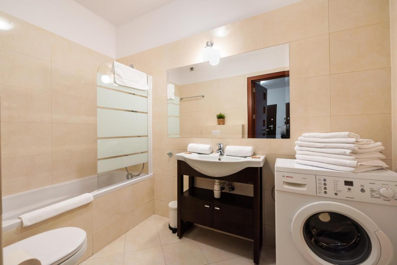 Wola Sunset Apartment Free Parking Varşovia Exterior foto