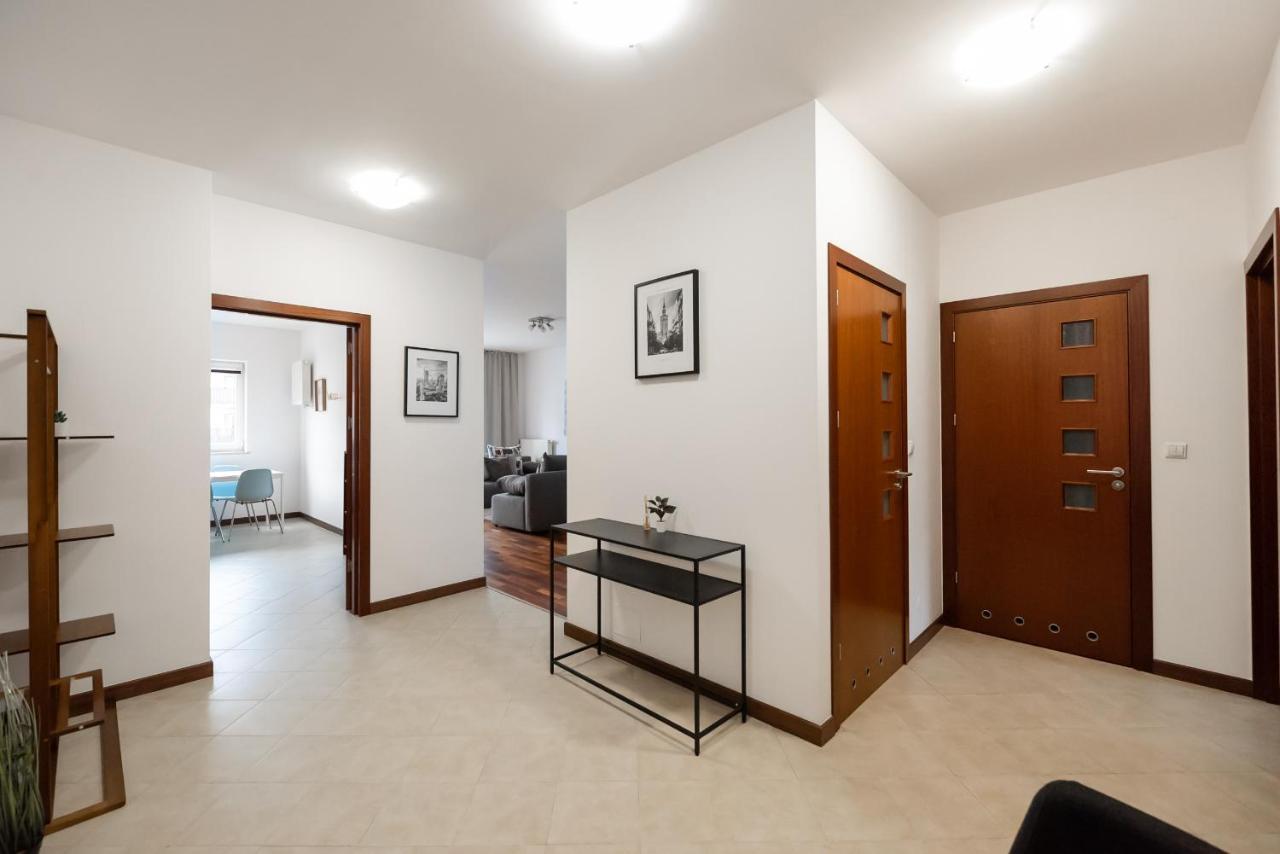 Wola Sunset Apartment Free Parking Varşovia Exterior foto