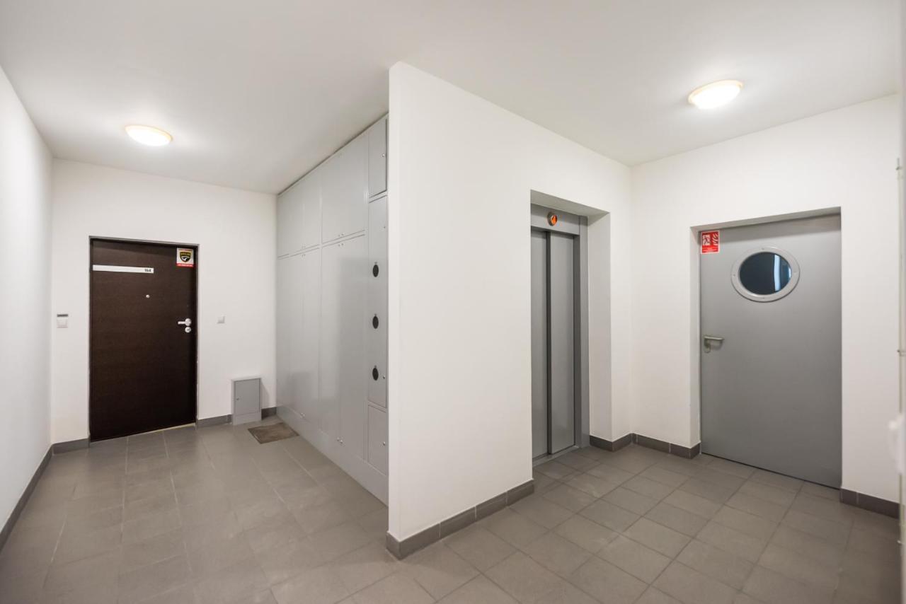 Wola Sunset Apartment Free Parking Varşovia Exterior foto